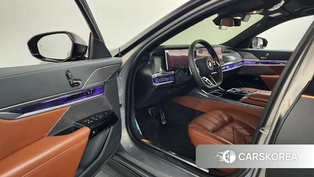 BMW 7 Series (G70) id 3902991 из Кореи 20