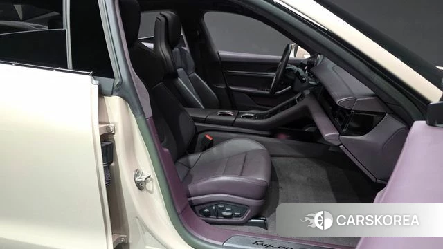 Porsche Taycan id 3798973 из Кореи 20