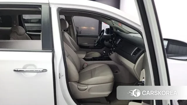 Kia All New Carnival id 3055762 из Кореи 20