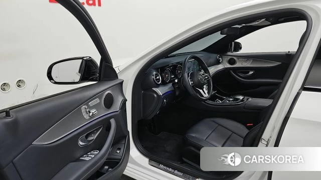 Mercedes-Benz E-Class W213 id 3879322 из Кореи 20