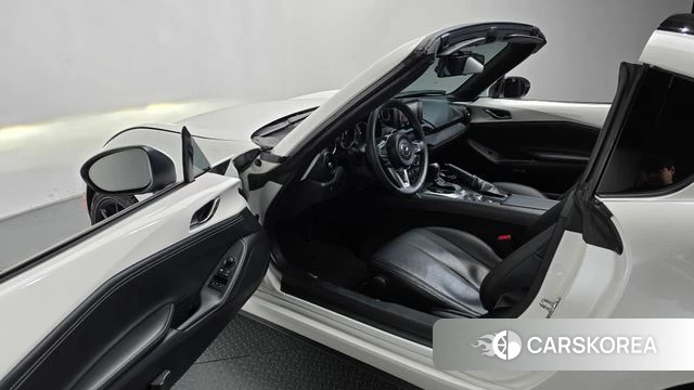 Mazda MX-5 MIATA id 4423045 из Кореи 20