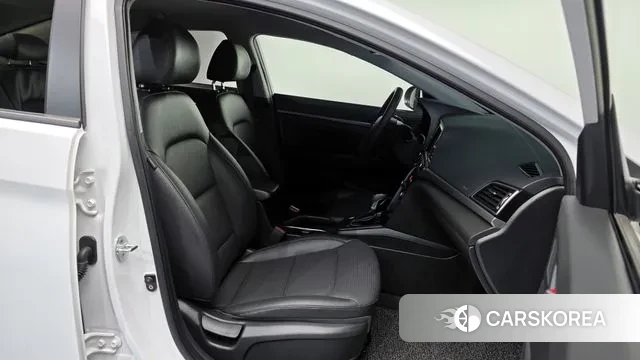 Hyundai Avante AD id 3418227 из Кореи 20