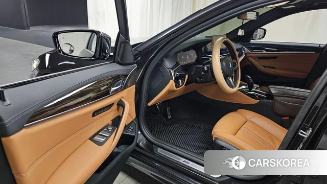 BMW 5 Series (G30) id 3964890 из Кореи 20