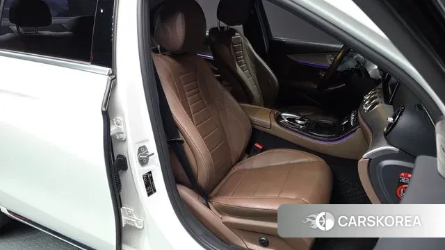 Mercedes-Benz E-Class W213 id 3687699 из Кореи 20