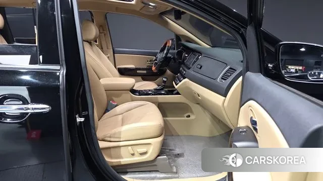 Kia The New Carnival id 3672739 из Кореи 20