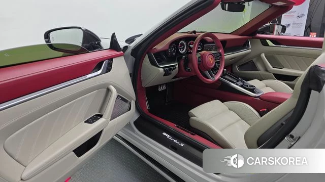 Porsche 911(992) id 4443927 из Кореи 20