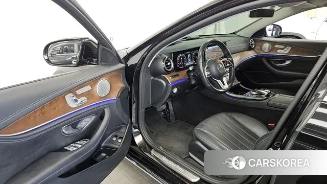 Mercedes-Benz E-Class W213 id 3789128 из Кореи 20