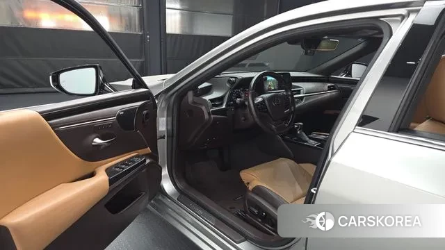 Lexus ES300h 7th generation id 3681124 из Кореи 20