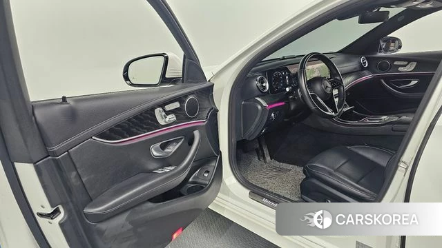 Mercedes-Benz E-Class W213 id 4579829 из Кореи 30