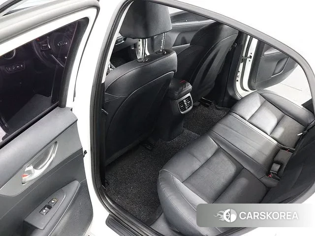 Kia Come New K3 id 3451601 из Кореи 20