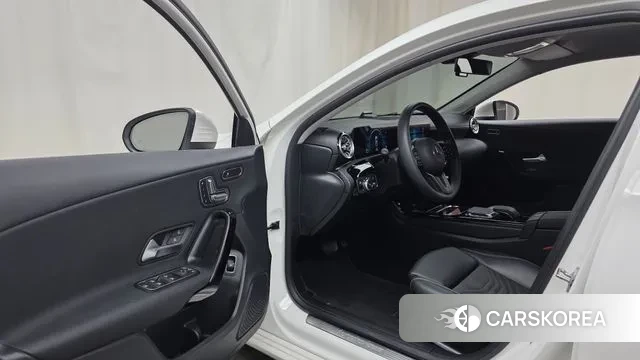 Mercedes-Benz A-Class W177 id 3661318 из Кореи 20