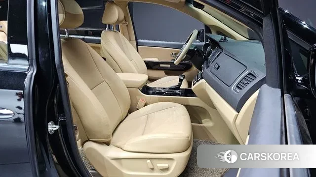 Kia The New Carnival id 3291689 из Кореи 20