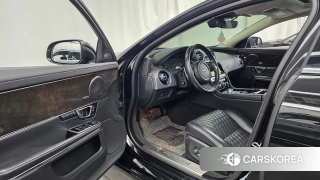 Jaguar All New XJ id 4562927 из Кореи 38