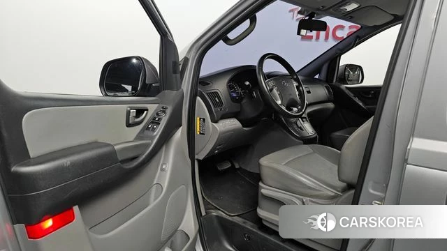 Hyundai The New Grand Starex id 4662769 из Кореи 32