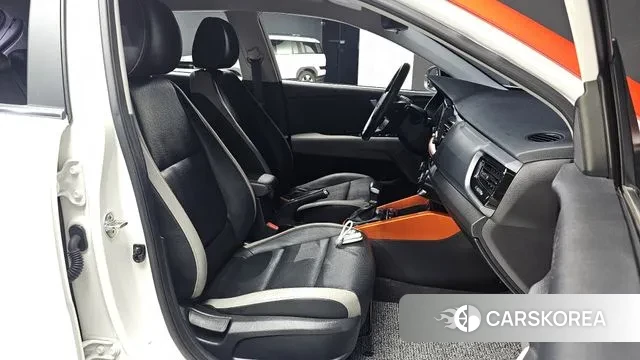 Kia Stonic id 3593315 из Кореи 20