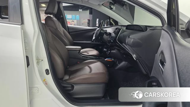 Toyota Prius 4th Generation id 4636610 из Кореи 34