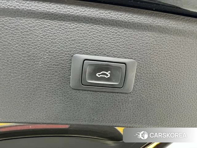 Audi Q5L id 4314031 из Китая 33