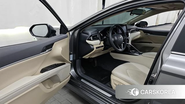 Toyota Camry (XV70) id 4670478 из Кореи 33