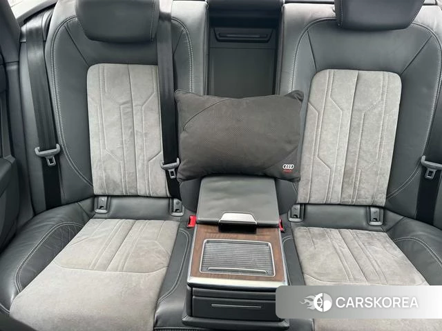 Audi A6L PHEV id 4275388 из Китая 29