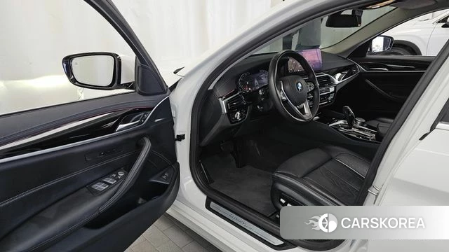 BMW 5 Series (G30) id 4899240 из Кореи 35