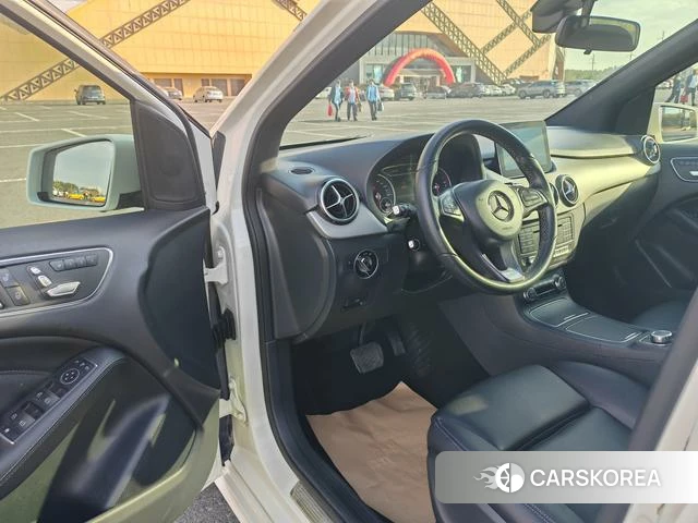 Mercedes-Benz Class B id 4207814 из Китая 21