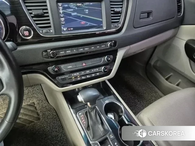 Kia The New Carnival id 3041468 из Кореи 20