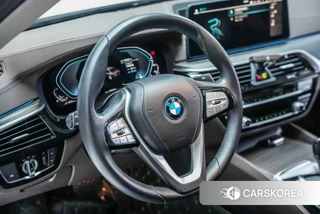 BMW 5 series PHEV id 4257745 из Китая 12