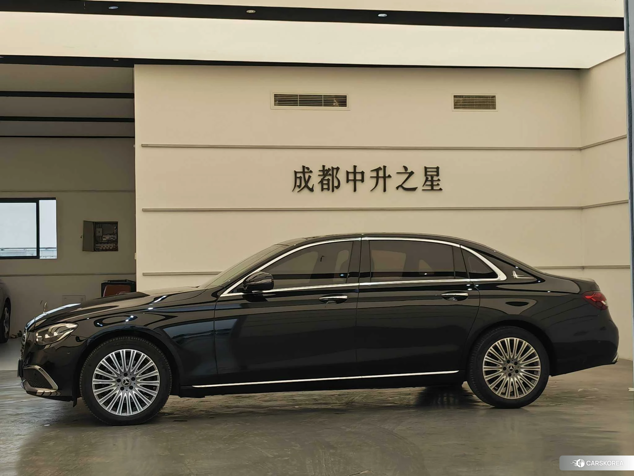 Mercedes-Benz E-class id 4420287 из Китая 13