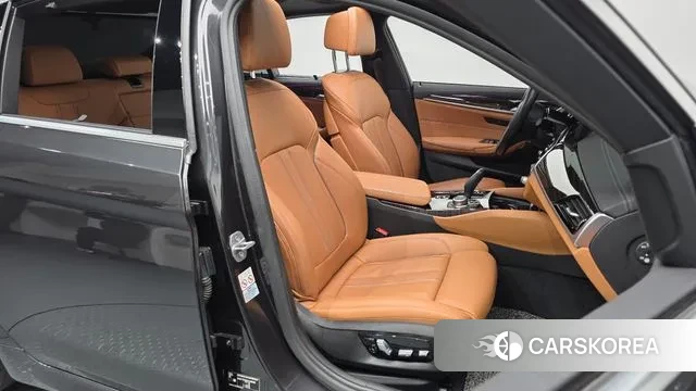 BMW 5 Series (G30) id 3556000 из Кореи 19