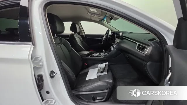 Genesis The New G70 id 3788544 из Кореи 20