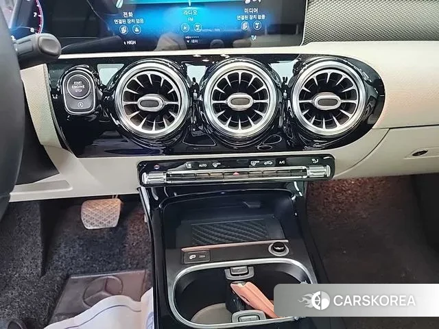 Mercedes-Benz A-Class W177 id 3616606 из Кореи 18