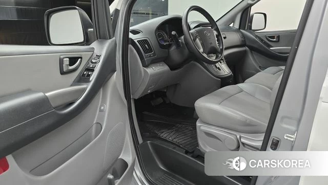 Hyundai The New Grand Starex id 4698228 из Кореи 31