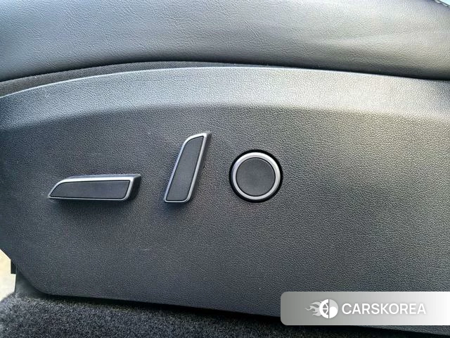 Tesla Model Y id 4205777 из Китая 30