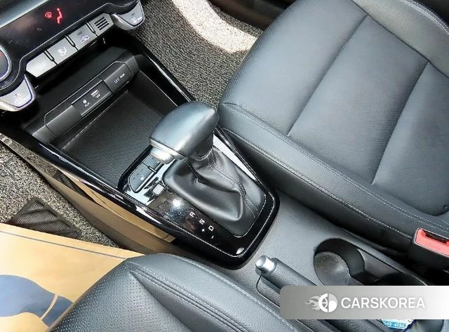 Kia Stonic id 3846055 из Кореи 19