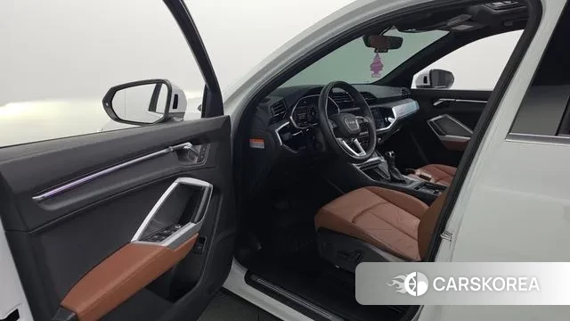 Audi Q3 (F3) id 3044572 из Кореи 20