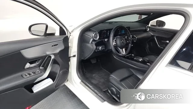 Mercedes-Benz A-Class W177 id 3716802 из Кореи 20