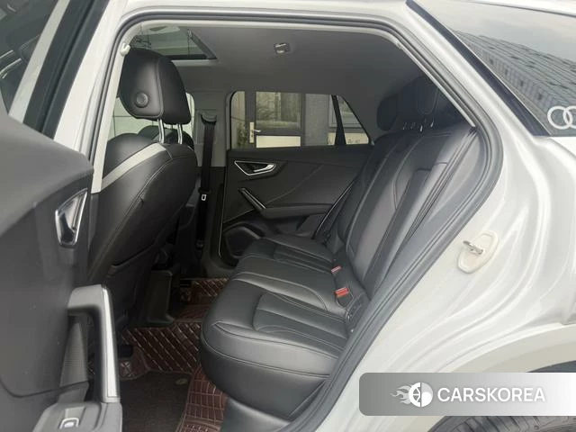 Audi Q2L id 3983312 из Китая 16