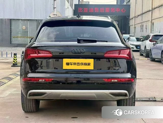 Audi Q5L id 4198777 из Китая 10