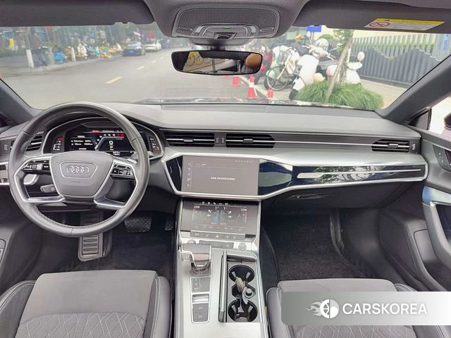 Audi A7L id 4261656 из Китая 10