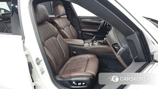 BMW 5 Series (G30) id 3563332 из Кореи 20