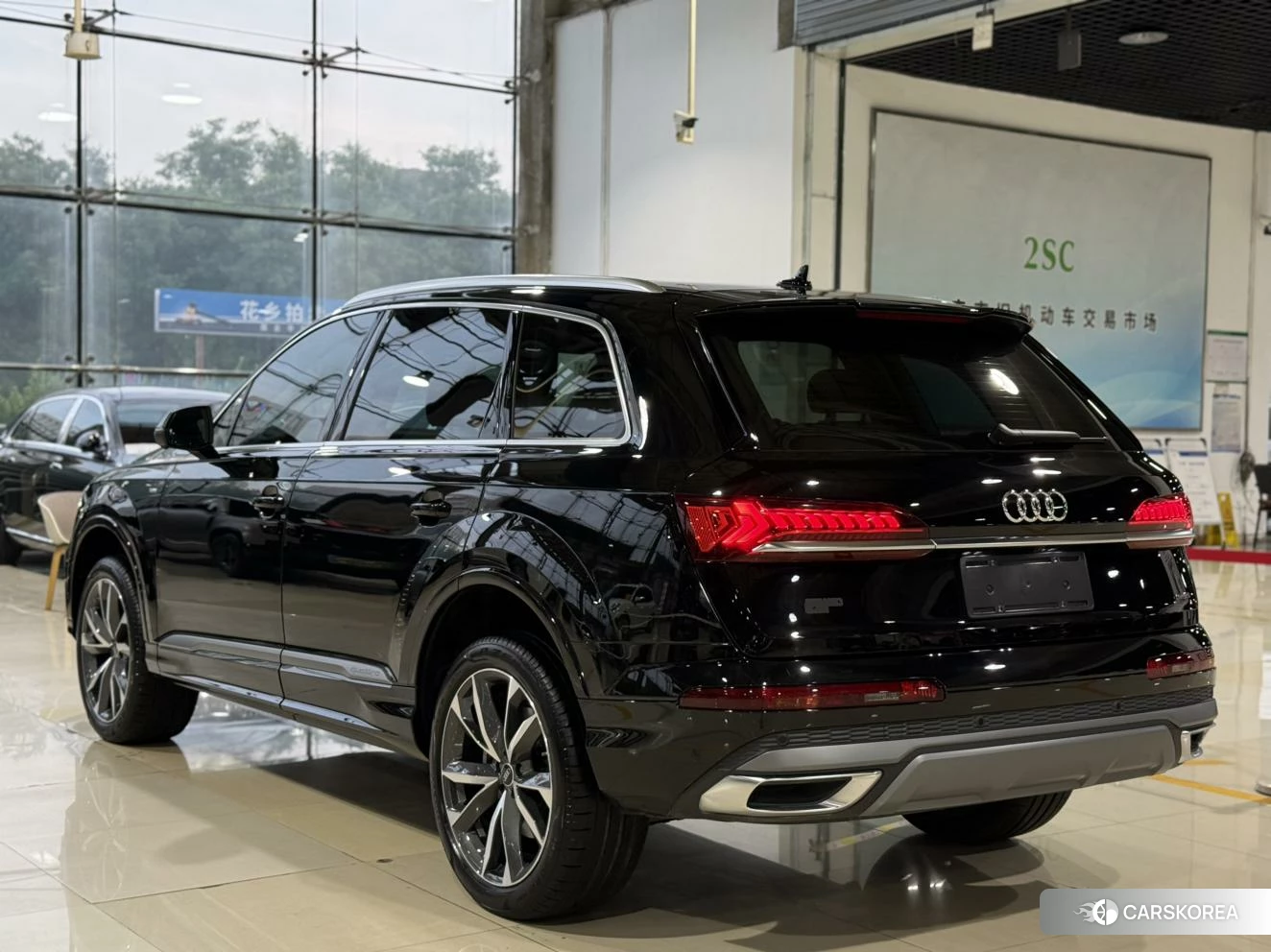 Audi Q7 id 4419498 из Китая 26