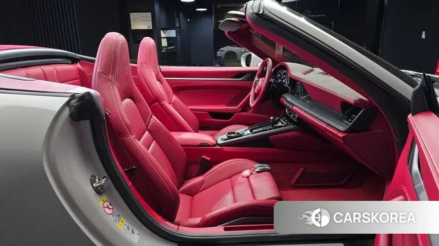 Porsche 911(992) id 3758396 из Кореи 20