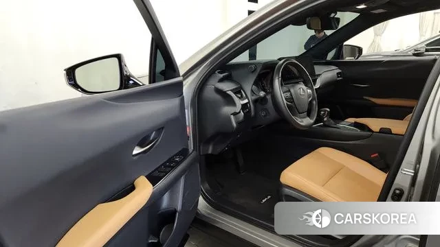 Lexus UX250h id 3366067 из Кореи 20