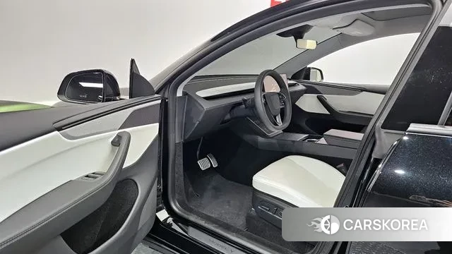 Tesla Model Y id 3388213 из Кореи 20