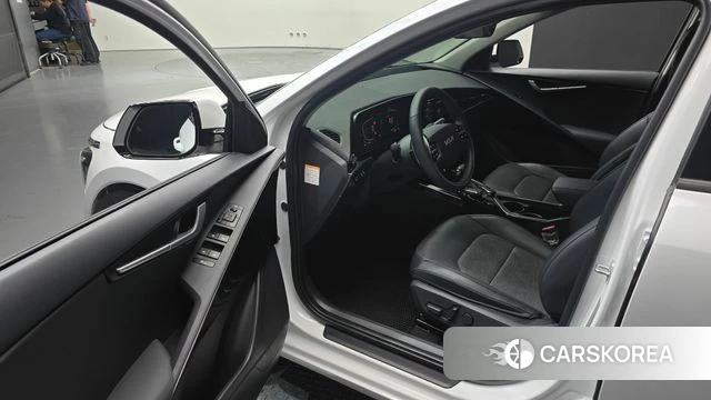 Kia Di Ol Nu Niro id 4469687 из Кореи 30