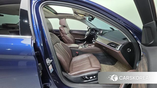 BMW 5 Series (G30) id 4371461 из Кореи 20