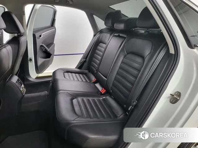 Volkswagen The New Passat id 3627137 из Кореи 20