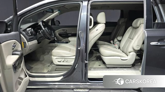 Kia The New Carnival id 4338939 из Кореи 20