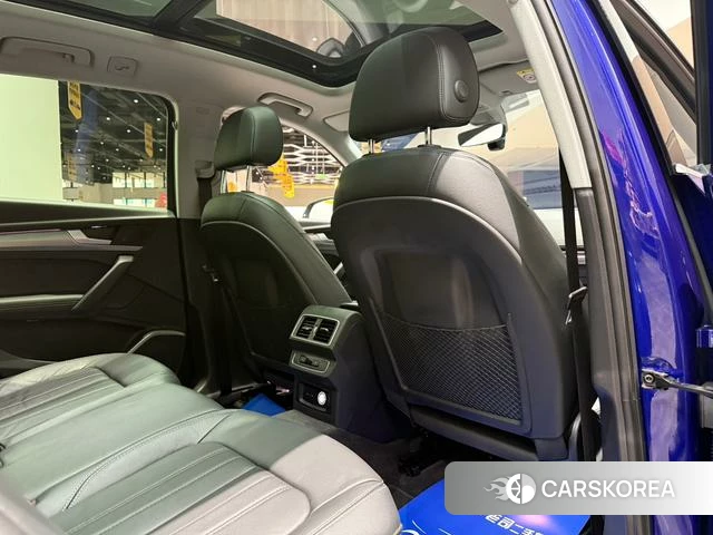 Audi Q5L id 4365651 из Китая 33