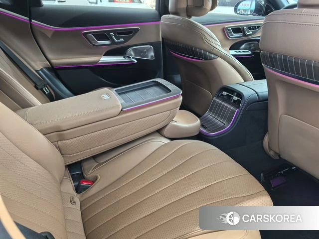 Mercedes-Benz E-class id 4334878 из Китая 23